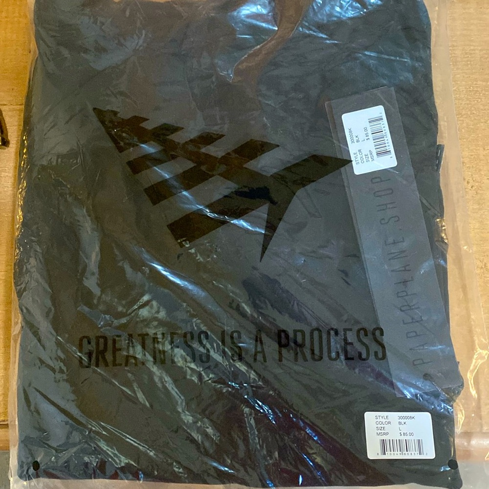 Paper planes(Roc Nation)large black hoodie,Never been opened95%cotton 5%elastane